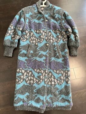 Super sweet vintage long coat by Karizma